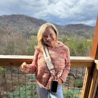 Caitie G- Ivory Stashie - storage strap-